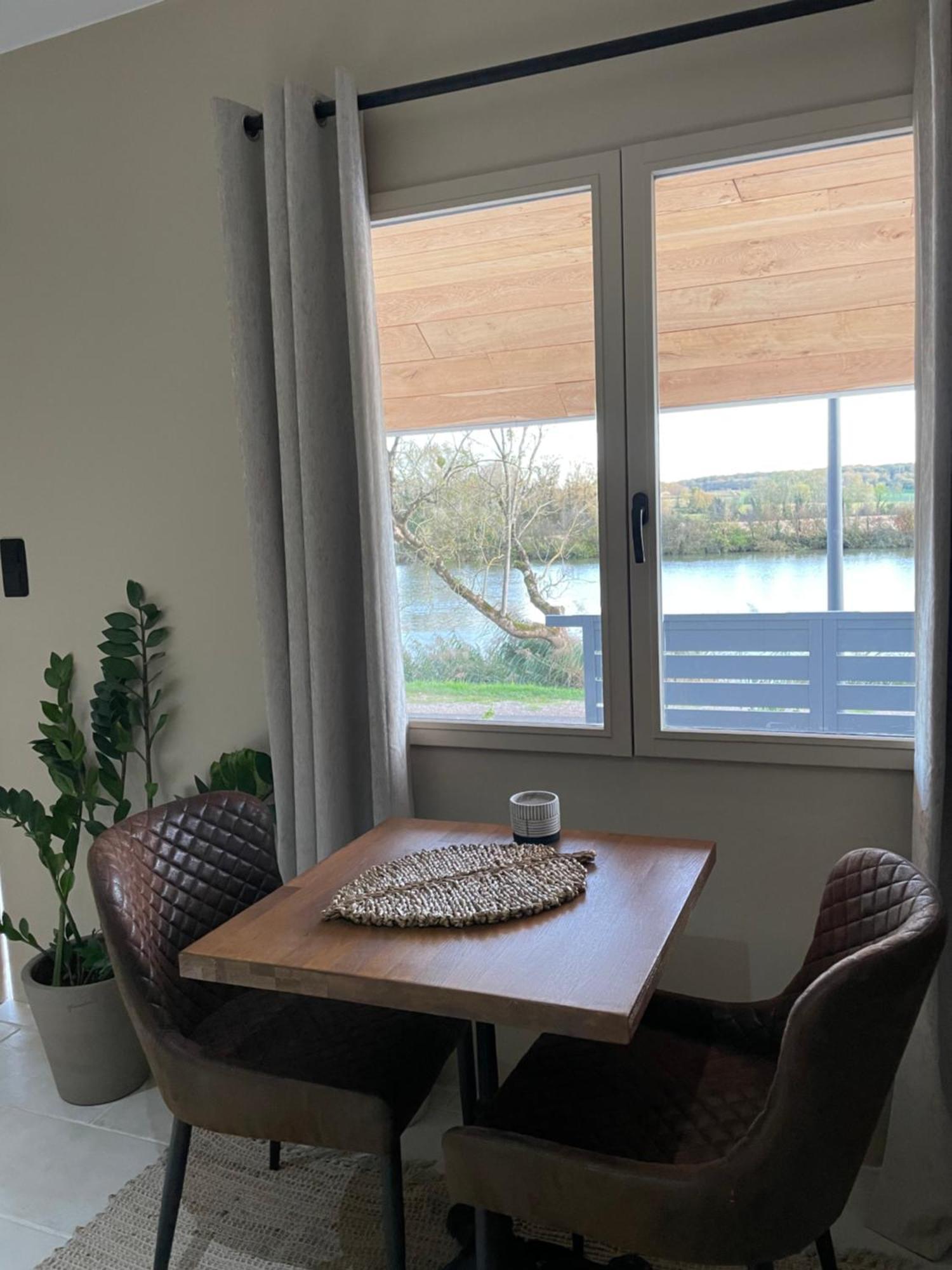 Maison Au Bord De L'Eau Les Roches Rochefort-sur-Nenon Eksteriør bilde
