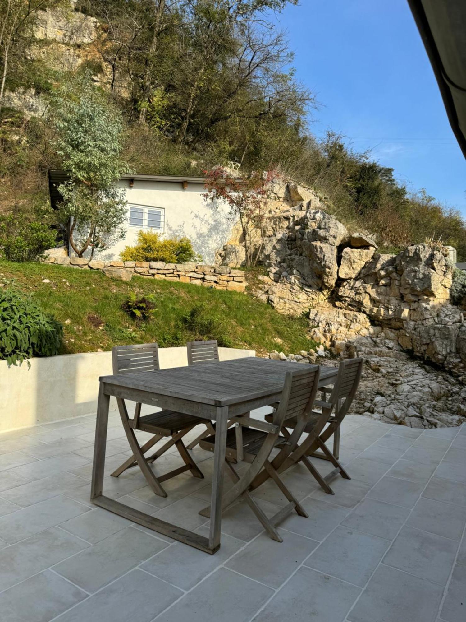Maison Au Bord De L'Eau Les Roches Rochefort-sur-Nenon Eksteriør bilde